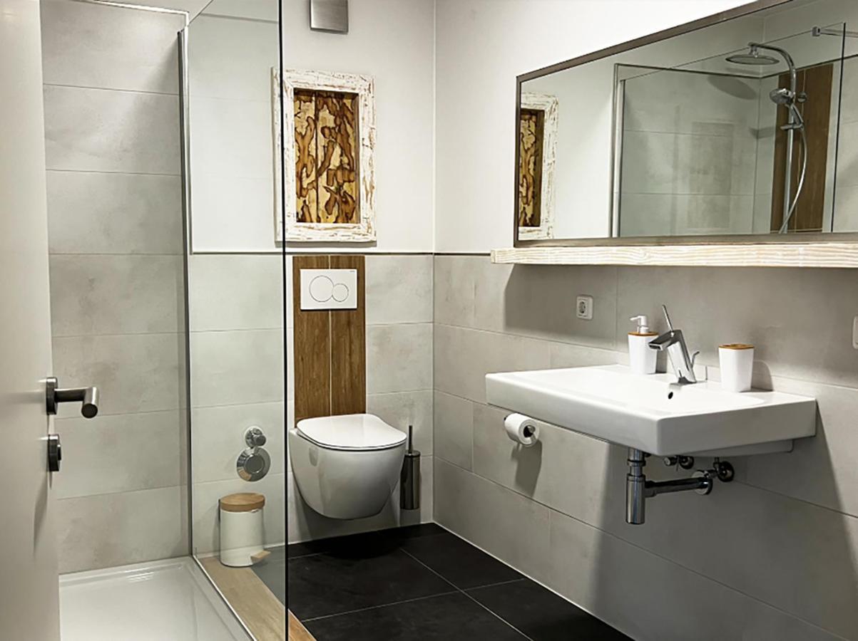 Mg-Quartier Hostel Mönchengladbach Buitenkant foto